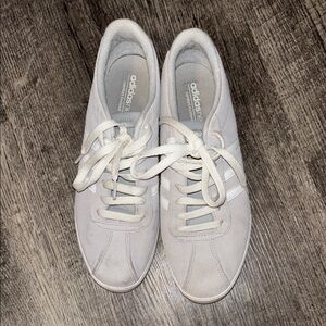 Adidas Women's Gray Sneakers Size 10